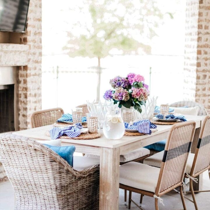 Image for Outdoor Dining Set Up