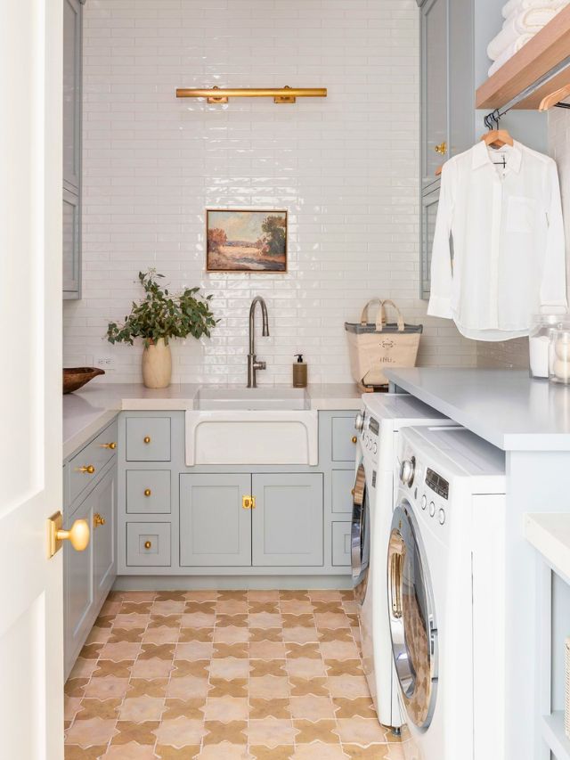 How To Keep Laundry Organized-Webstories- Cover