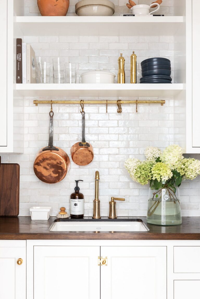 How To Declutter Your Home Effectively