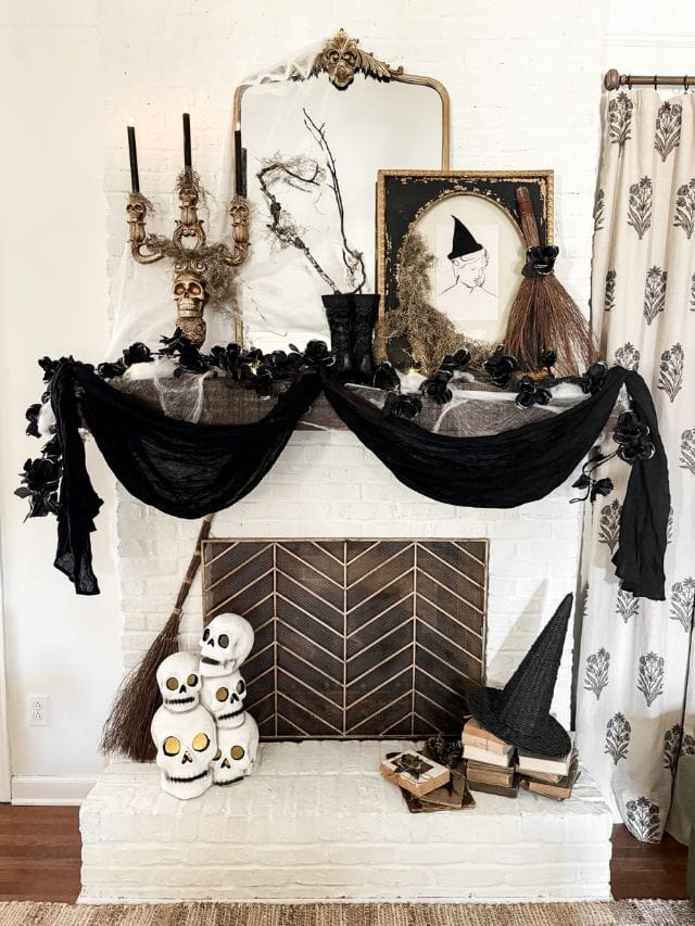 How To Decorate For Halloween In Your Home-Webstories- Cover