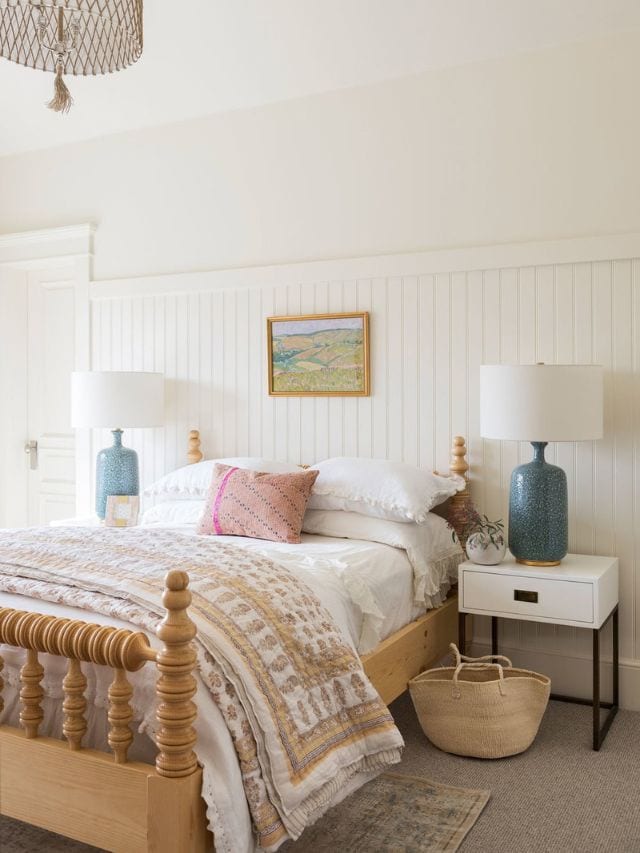 Small Tween Girl Bedroom-Webstories- Cover