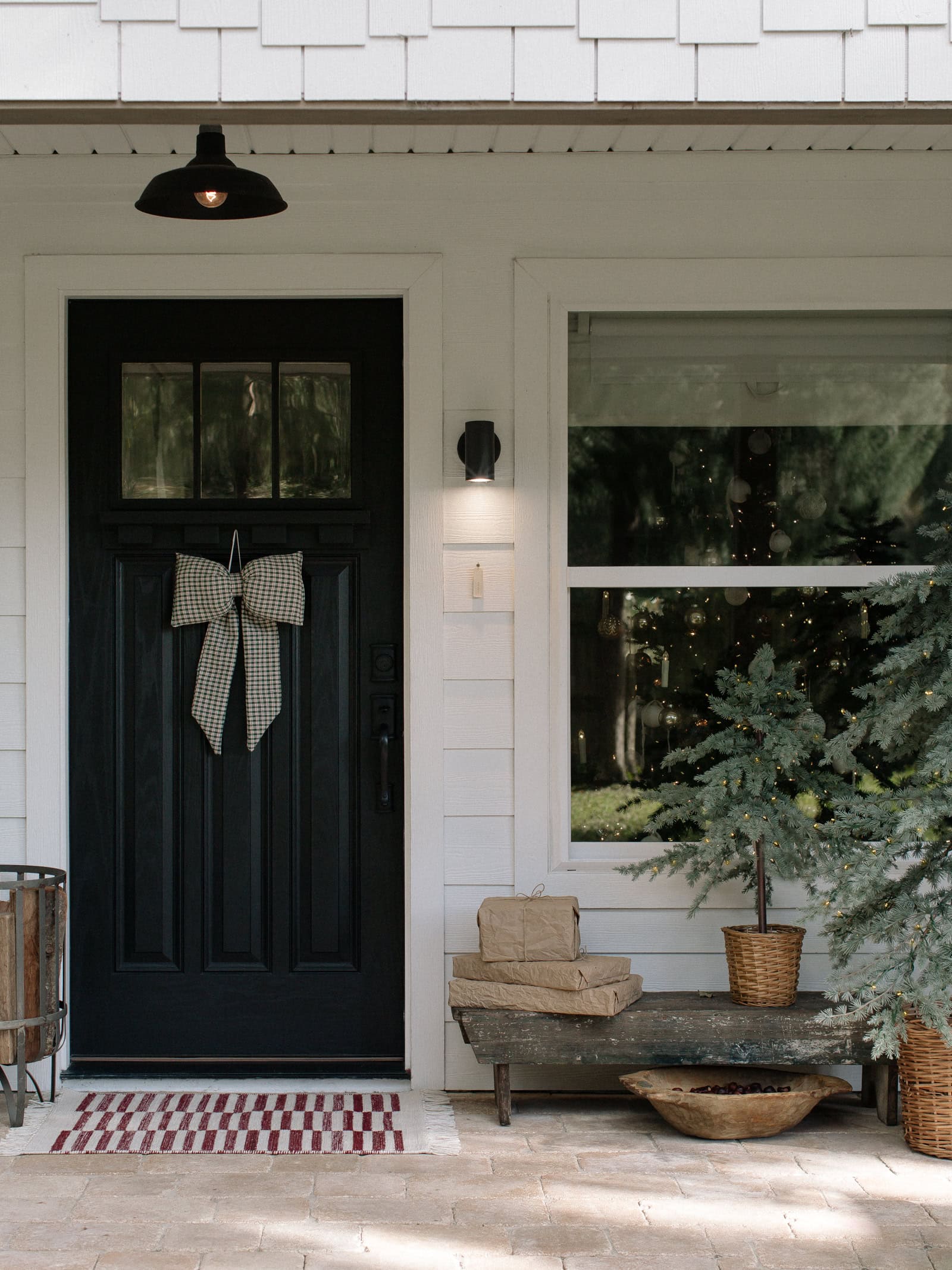 Modern Front Porch Christmas Decorations