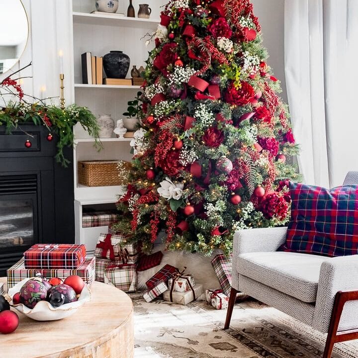 Image for Red And White Blooms With Plaid Ribbons