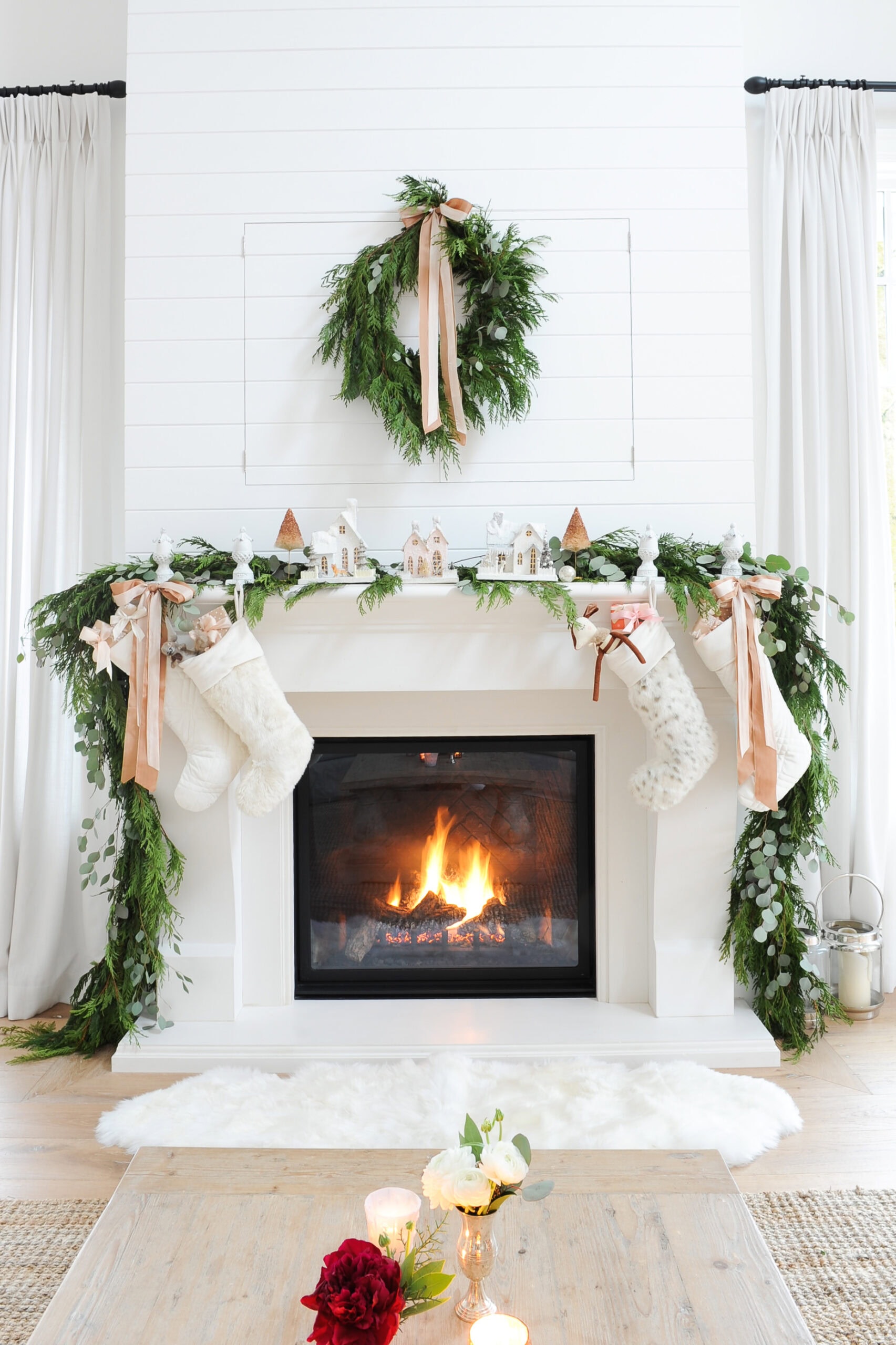 Christmas Mantel Garland Ideas
