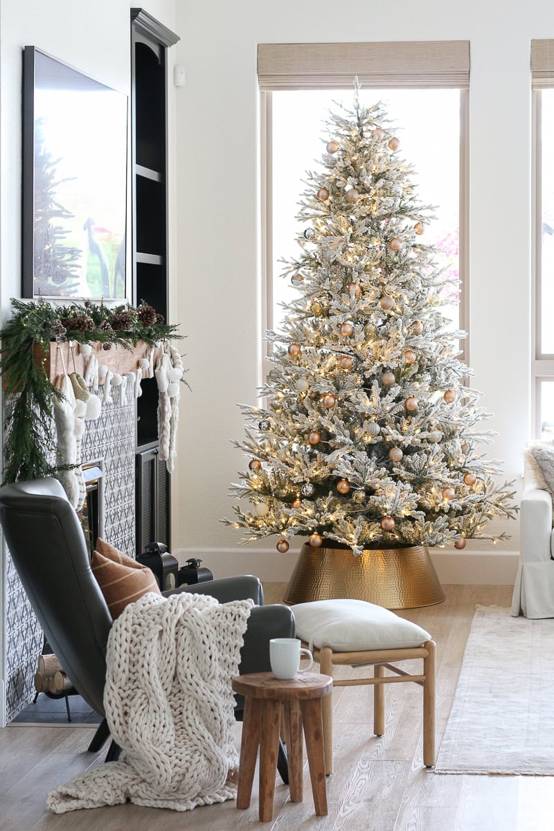 Creative Christmas Tree Decorating Ideas
