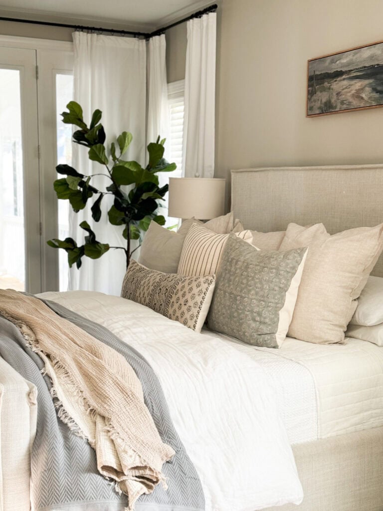 Beige and White Bedding Ideas