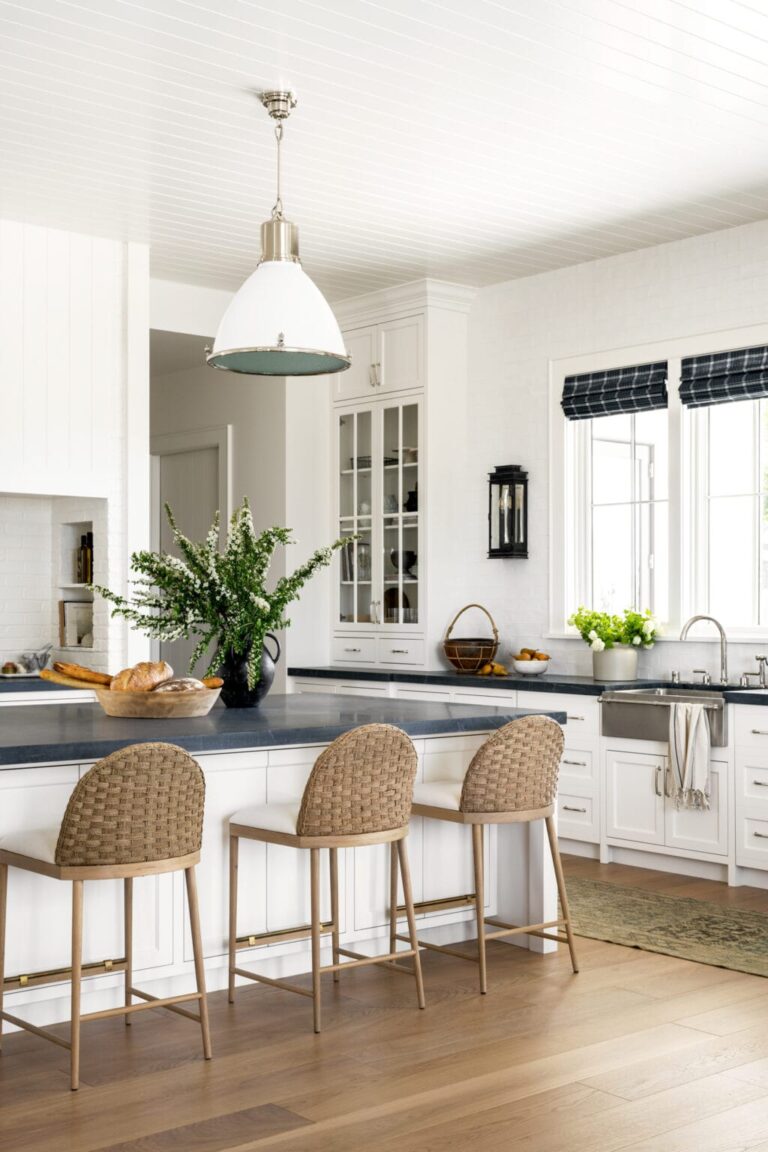 2026 Top Benjamin Moore Kitchen Cabinet Colors