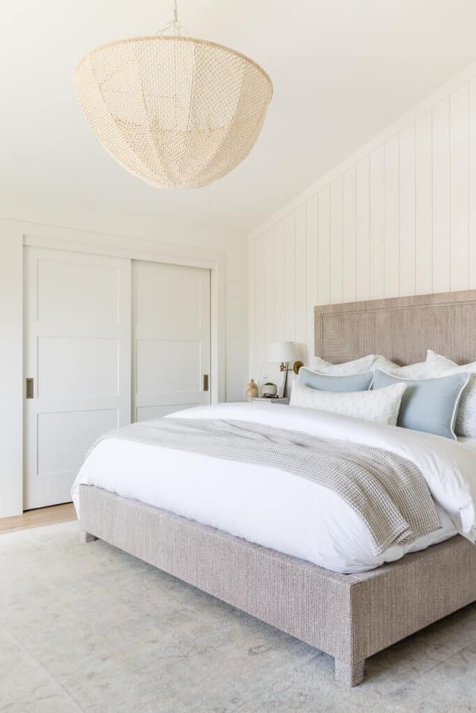 Minimalist Coastal Bedroom Ideas