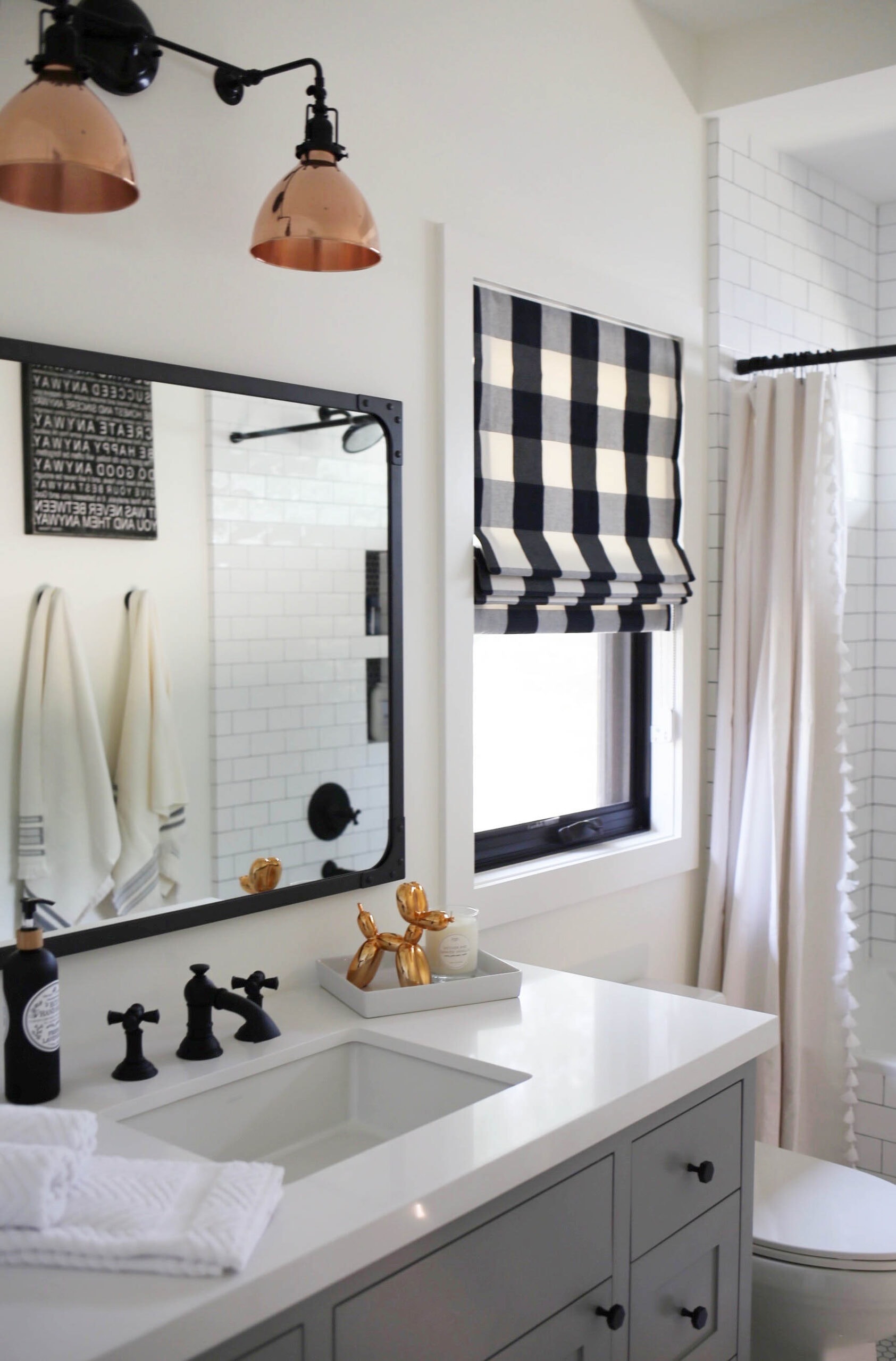 Black And White Farmhouse Bathroom Decor