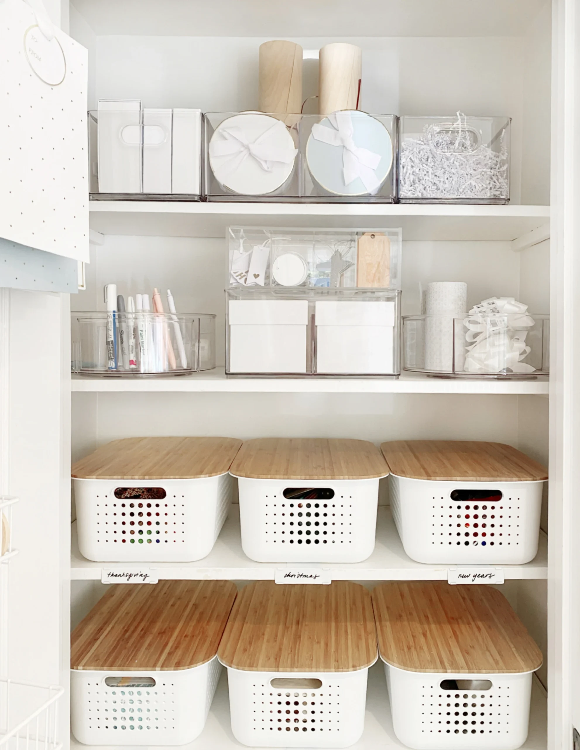Home Office With Storage Ideas