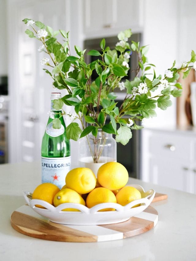 Summer Kitchen Island Decor-Webstories- Cover