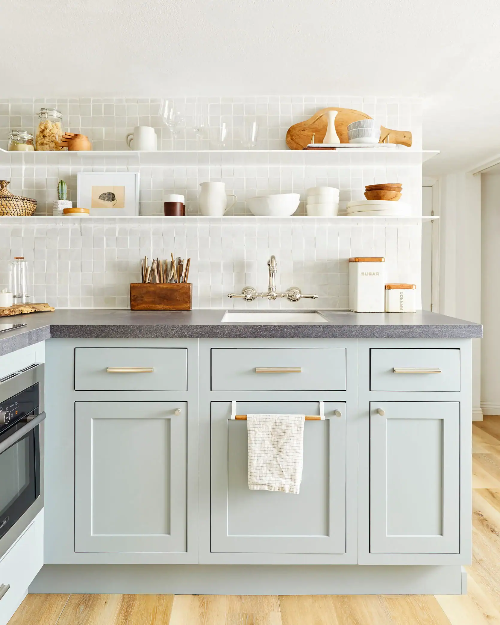 Small Kitchen Cabinet Colors