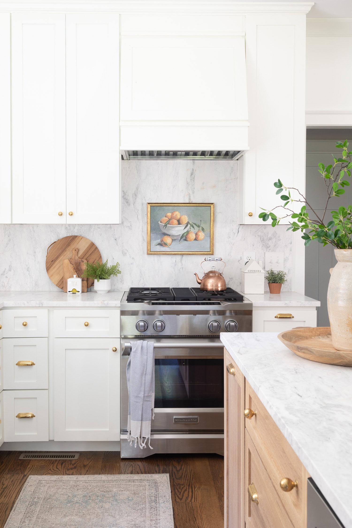 Warm White Kitchen Cabinet Colors