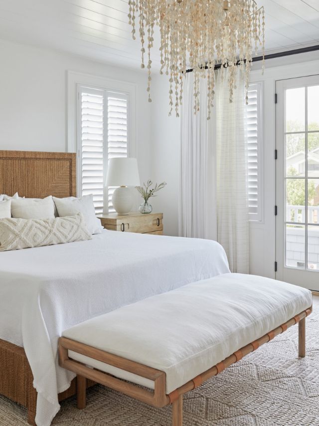 Coastal Style Bedroom-Webstories- Cover