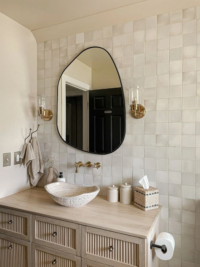 Cream Beige Bathroom-Webstories- Cover