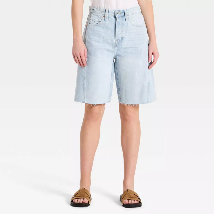 These $30 denim barrel shorts are so trendy and chic! #ABlissfulNest
