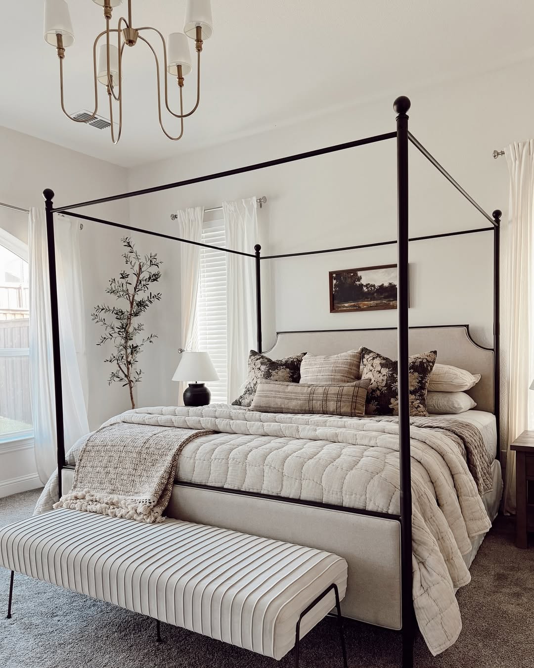 Beige Bedroom Inspo: Ideas, Paint Colors & Styling Tips