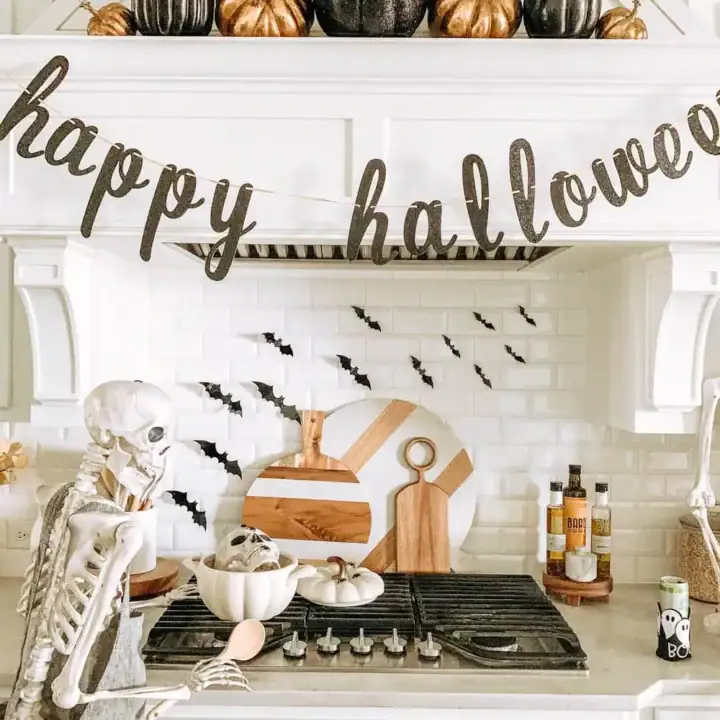 Image for Metallic Pumpkins & Skeleton Cook